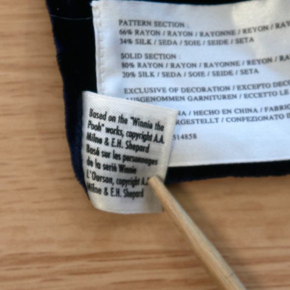 Pooh's Autumn Leaves Disney Silk Blend Scarf, Winnie the Pooh - Picture 5 of 7